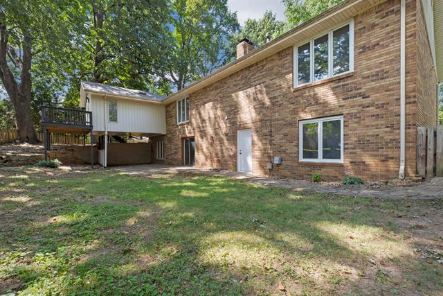 4663 S Roubidoux Place, Springfield, MO 65804
