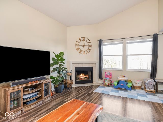464 Grabill Drive, Westfield, IN 46074