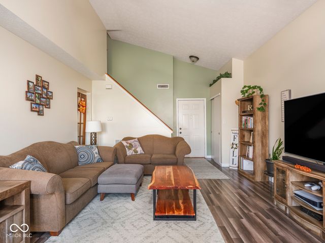 464 Grabill Drive, Westfield, IN 46074