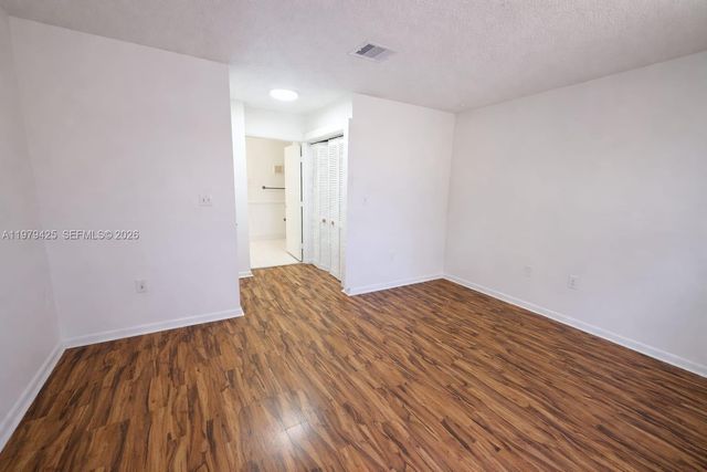 15761 SW 137 ave 202, Miami, FL 33177