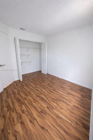 15761 SW 137 ave 202, Miami, FL 33177