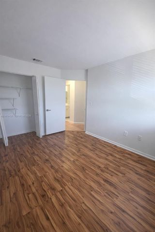 15761 SW 137 ave 202, Miami, FL 33177