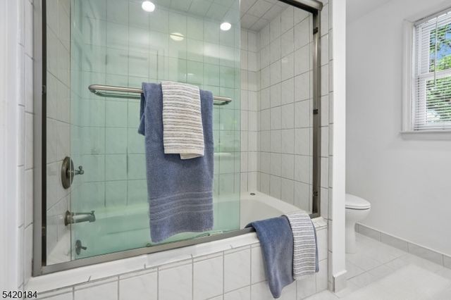 735 Radley Rd, Westfield Town, NJ 07090