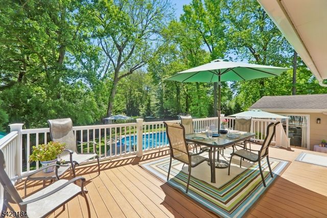 735 Radley Rd, Westfield Town, NJ 07090
