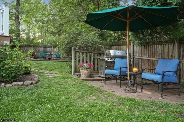 735 Radley Rd, Westfield Town, NJ 07090