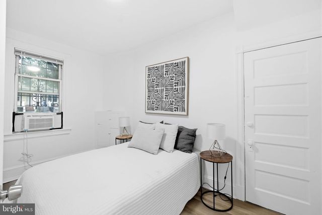 2015 4TH ST NE, Washington, DC 20002