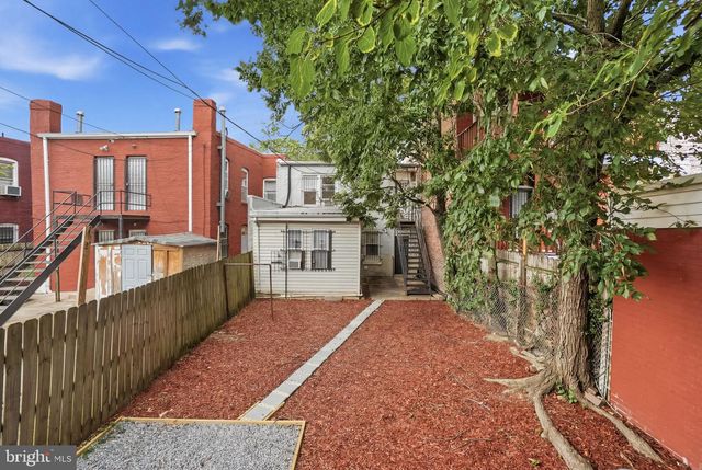 2015 4TH ST NE, Washington, DC 20002