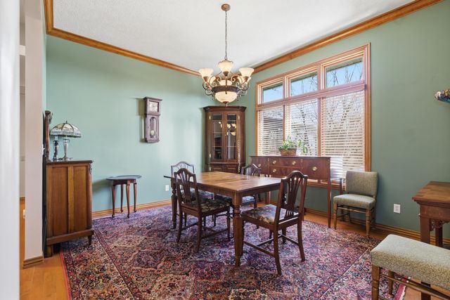 2992 W Cedarbluff Drive, Springfield, MO 65810