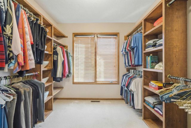 2992 W Cedarbluff Drive, Springfield, MO 65810