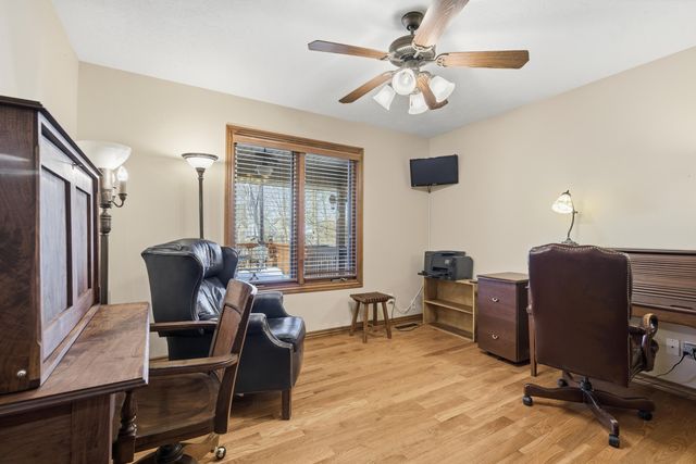 2992 W Cedarbluff Drive, Springfield, MO 65810