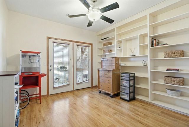 2992 W Cedarbluff Drive, Springfield, MO 65810