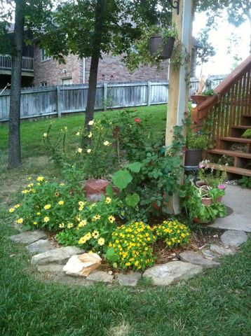 2992 W Cedarbluff Drive, Springfield, MO 65810