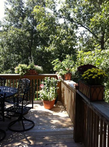 2992 W Cedarbluff Drive, Springfield, MO 65810