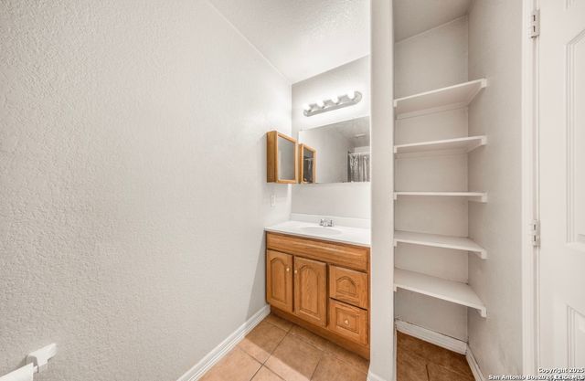 515 Belcross, San Antonio, TX 78237