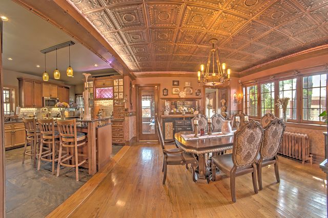 10127 S Hoyne Avenue, Chicago, IL 60643