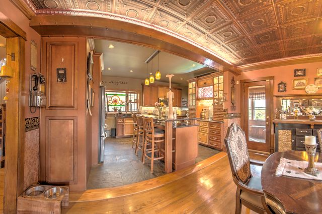 10127 S Hoyne Avenue, Chicago, IL 60643