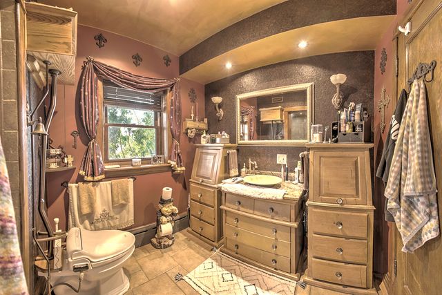 10127 S Hoyne Avenue, Chicago, IL 60643