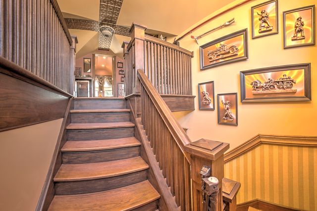 10127 S Hoyne Avenue, Chicago, IL 60643