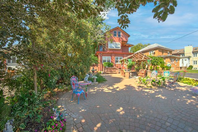 10127 S Hoyne Avenue, Chicago, IL 60643