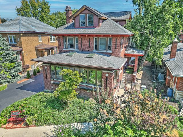 10127 S Hoyne Avenue, Chicago, IL 60643