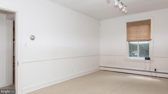 33 S HARRISON ST, Easton, MD 21601