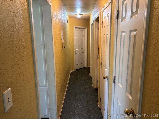 19450 E Acorn Road, Claremore, OK 74017