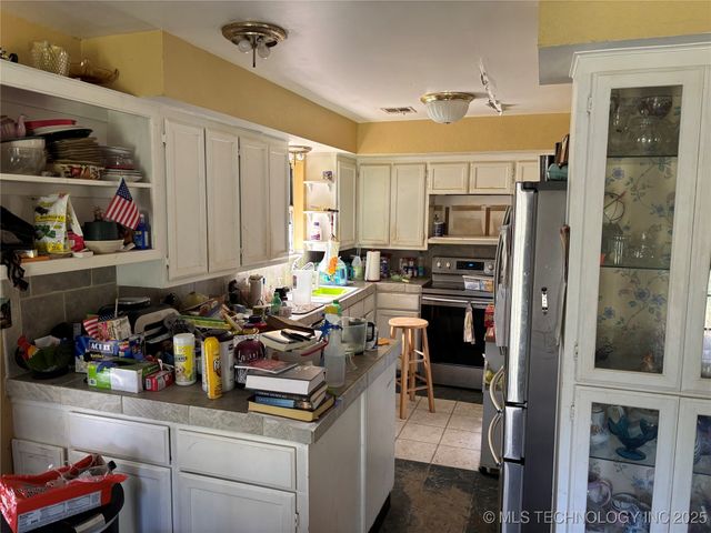 19450 E Acorn Road, Claremore, OK 74017