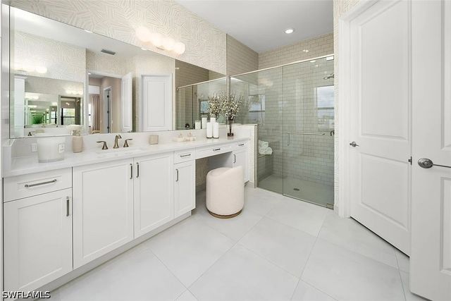 14333 Hogarth PL, Fort Myers, FL 33905