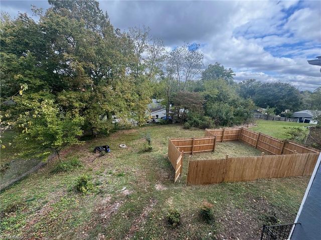 722 Maiden Lane, Mount Airy, NC 27030