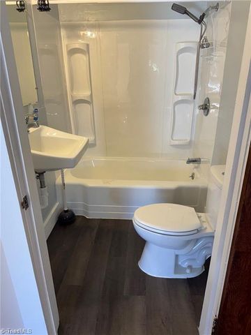 722 Maiden Lane, Mount Airy, NC 27030