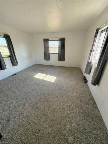 722 Maiden Lane, Mount Airy, NC 27030