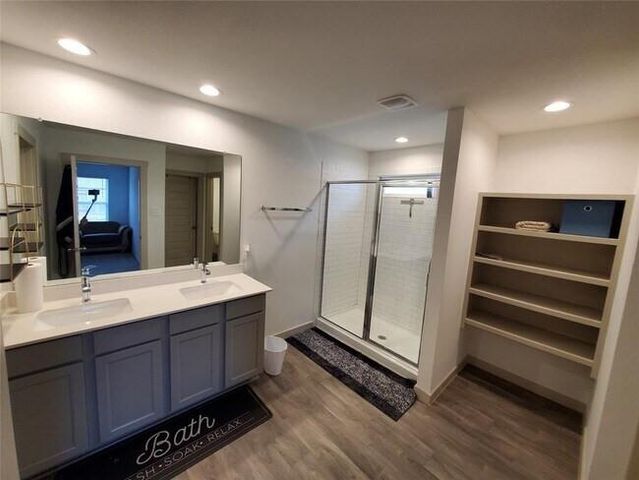 6910 Dell Vista Drive, Richmond, TX 77469