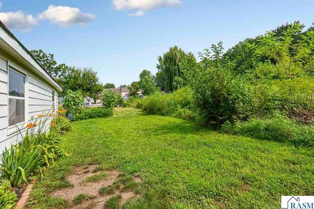 210 S Bird Street, Mankato, MN 56001