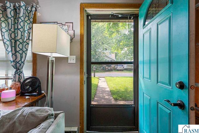 210 S Bird Street, Mankato, MN 56001