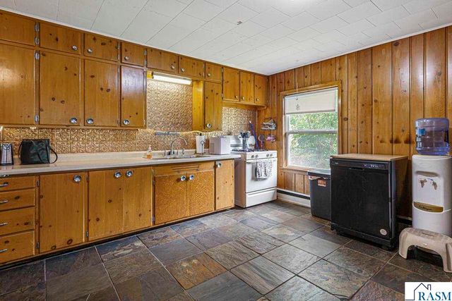 210 S Bird Street, Mankato, MN 56001