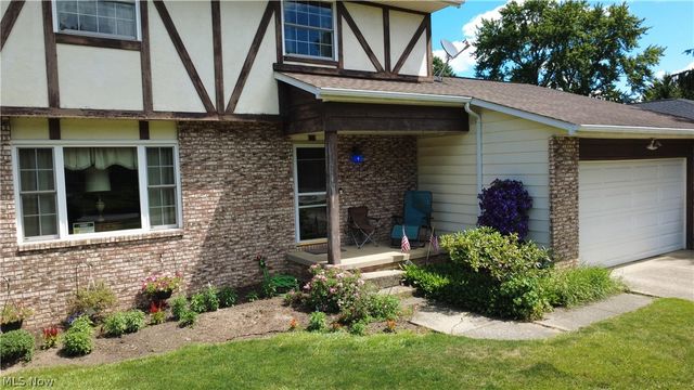 8893 White Oak Drive, Twinsburg, OH 44087