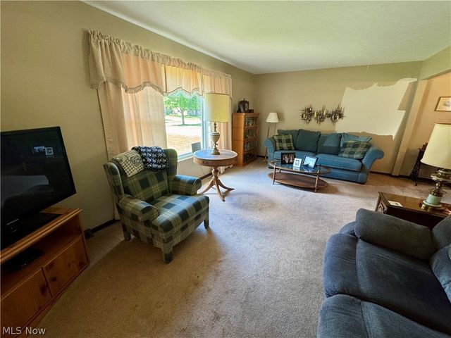 8893 White Oak Drive, Twinsburg, OH 44087