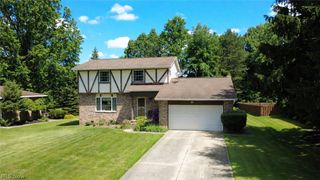 8893 White Oak Drive, Twinsburg, OH 44087