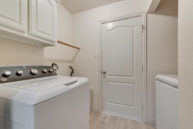 106 Hanover Avenue, Palmer, TX 75152