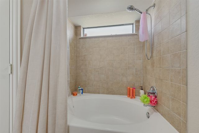 106 Hanover Avenue, Palmer, TX 75152