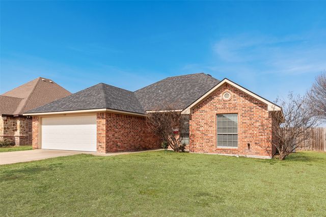106 Hanover Avenue, Palmer, TX 75152