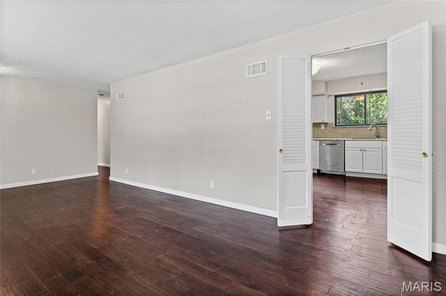 11706 Doverhill Drive, Sunset Hills, MO 63128