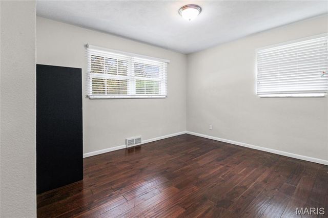 11706 Doverhill Drive, Sunset Hills, MO 63128