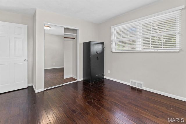 11706 Doverhill Drive, Sunset Hills, MO 63128