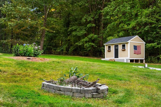 23 Brook Drive, Hudson, NH 03051