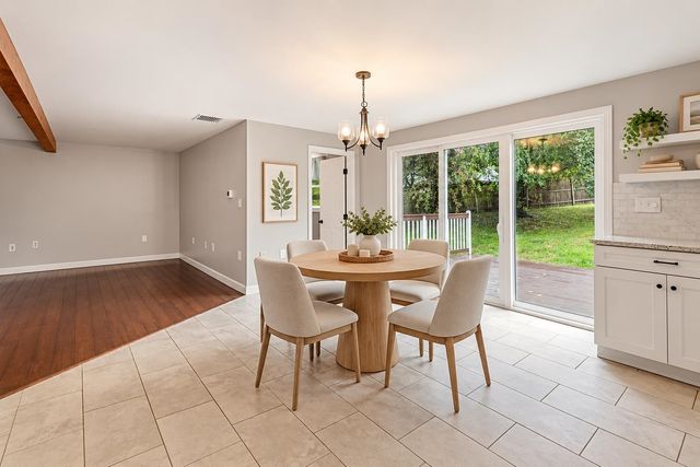23 Brook Drive, Hudson, NH 03051