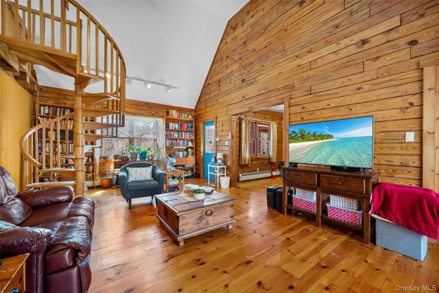 1085 County Route 17, Montgomery, NY 12549