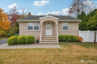 55 Metuchen Avenue, Middlesex, NJ 07095