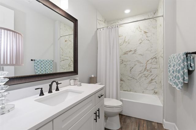 1429 Dancing Oak LN, San Marcos, TX 78666