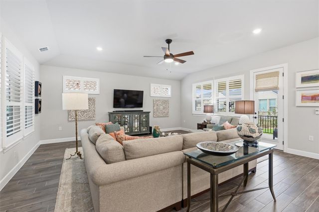 1429 Dancing Oak LN, San Marcos, TX 78666